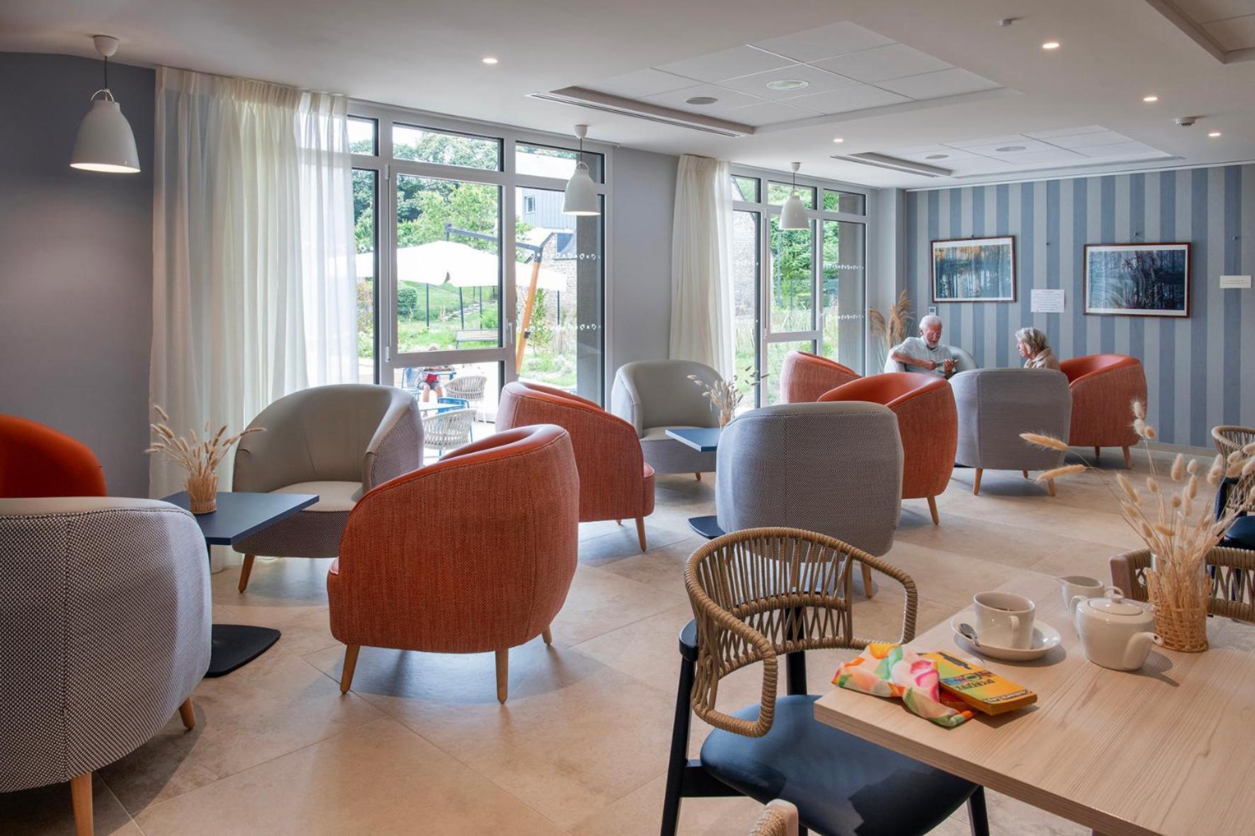 Residence Services Seniors - Domitys Les Jardins D'Ahna Динан Экстерьер фото
