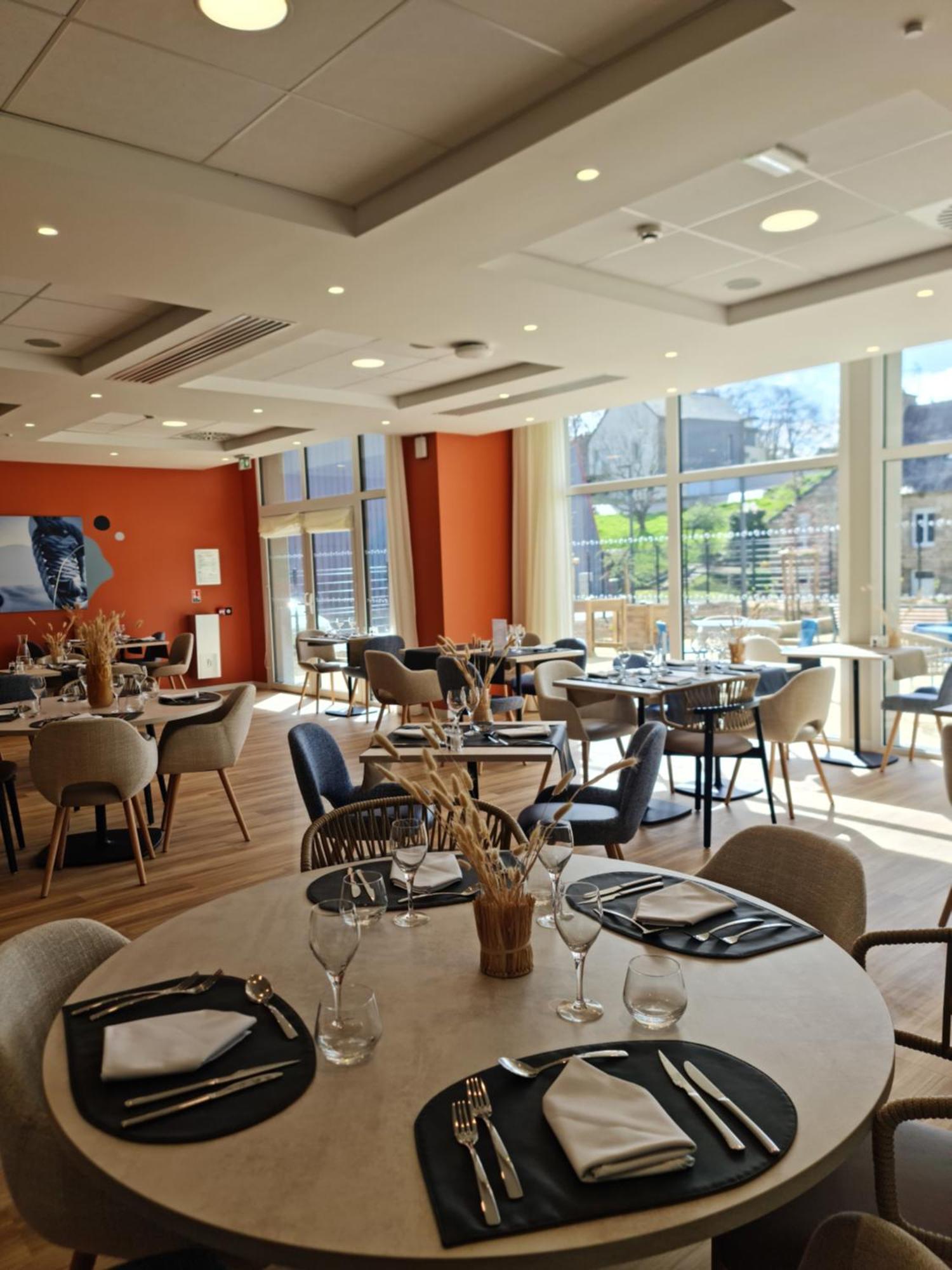 Residence Services Seniors - Domitys Les Jardins D'Ahna Динан Экстерьер фото